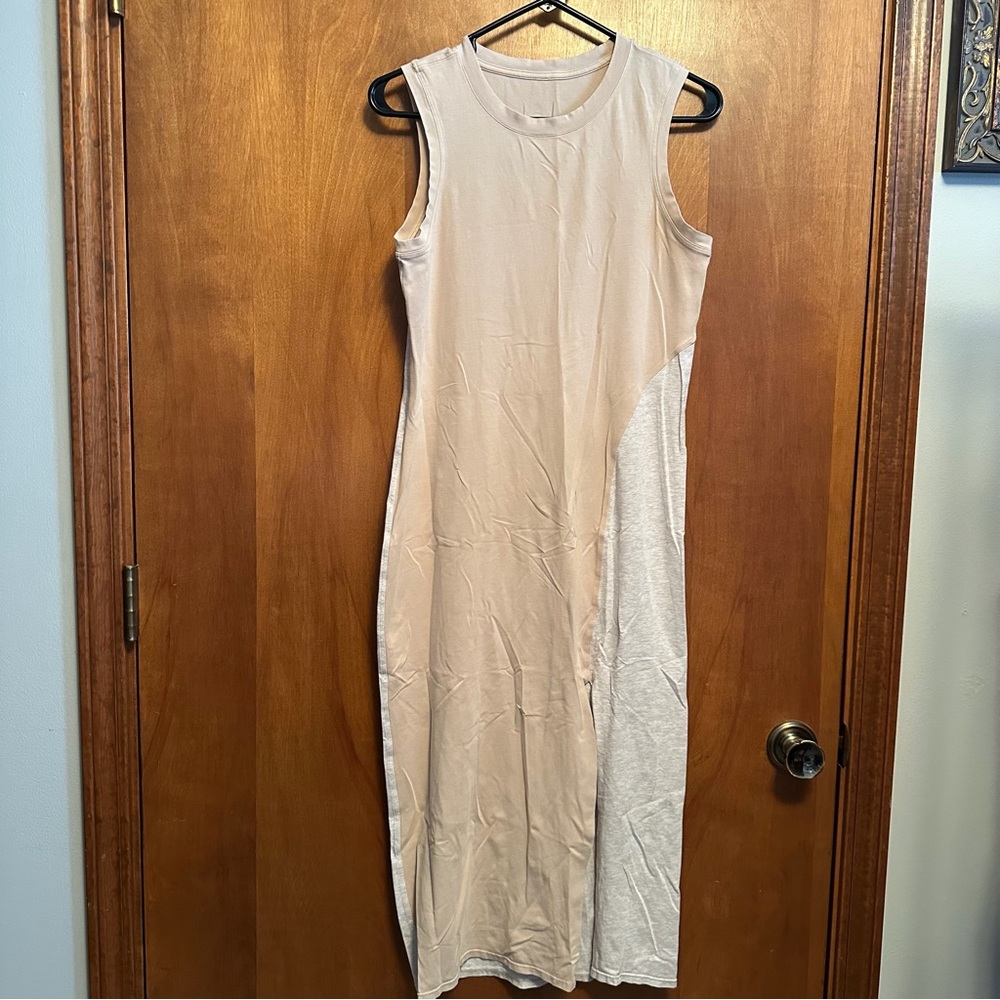 Lululemon Dress Tank Top Beige Grey 8 Side Slit
